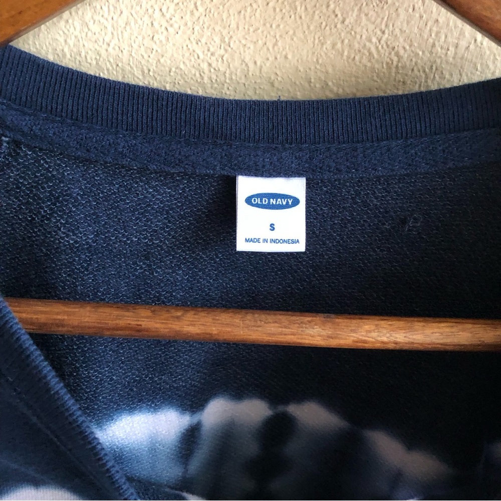 Old Navy Tie- Dye Vintage Style Sweatshirt. Blue and White. Size Small - Picture 4 of 8